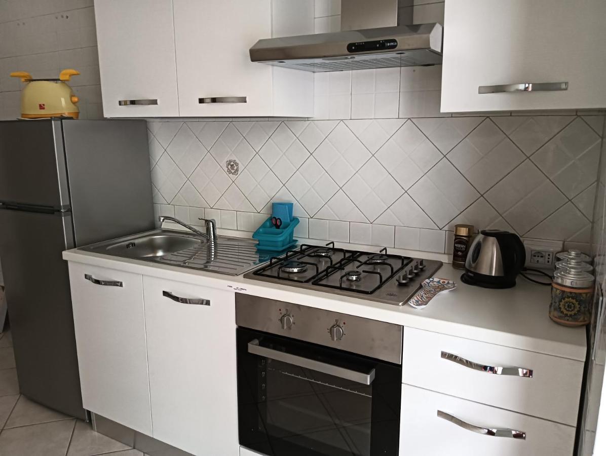 Laura Domus Apartment Portici Bagian luar foto