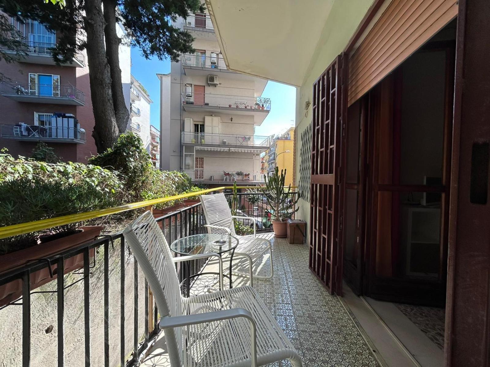 Laura Domus Apartment Portici Bagian luar foto